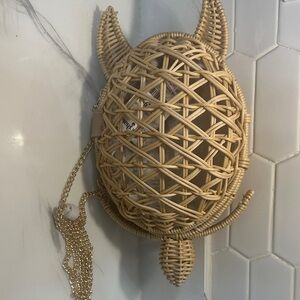 Woven Rattan Shell Crossbody Bag in Natural
